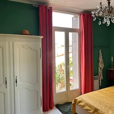 Vakantiehuis Desta's Chic Town House *