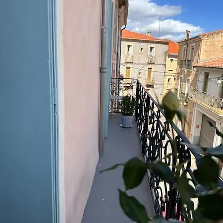 Desta's Chic Town House