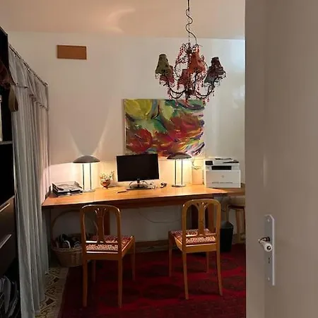 Desta's Chic Town House Vakantiehuis *