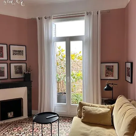 Desta's Chic Town House